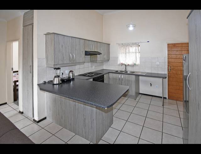 2 BEDROOM TOWNHOUSE FOR SALE IN NORTH RIDING